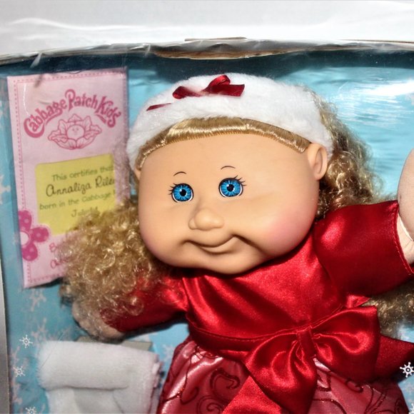 NIB 2012 LIMITED EDITION CABBAGE PATCH DOLL- ANNALIZA RILEY - Picture 3 of 8